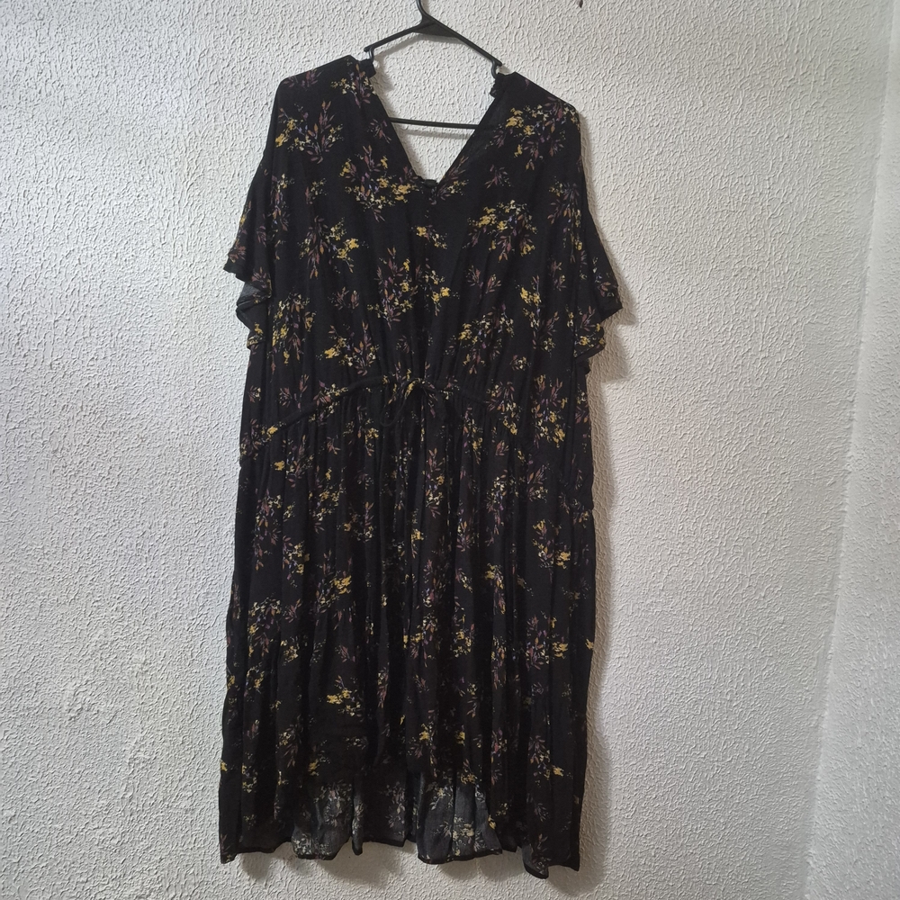 Terra & Sky Black Floral Midi Dress